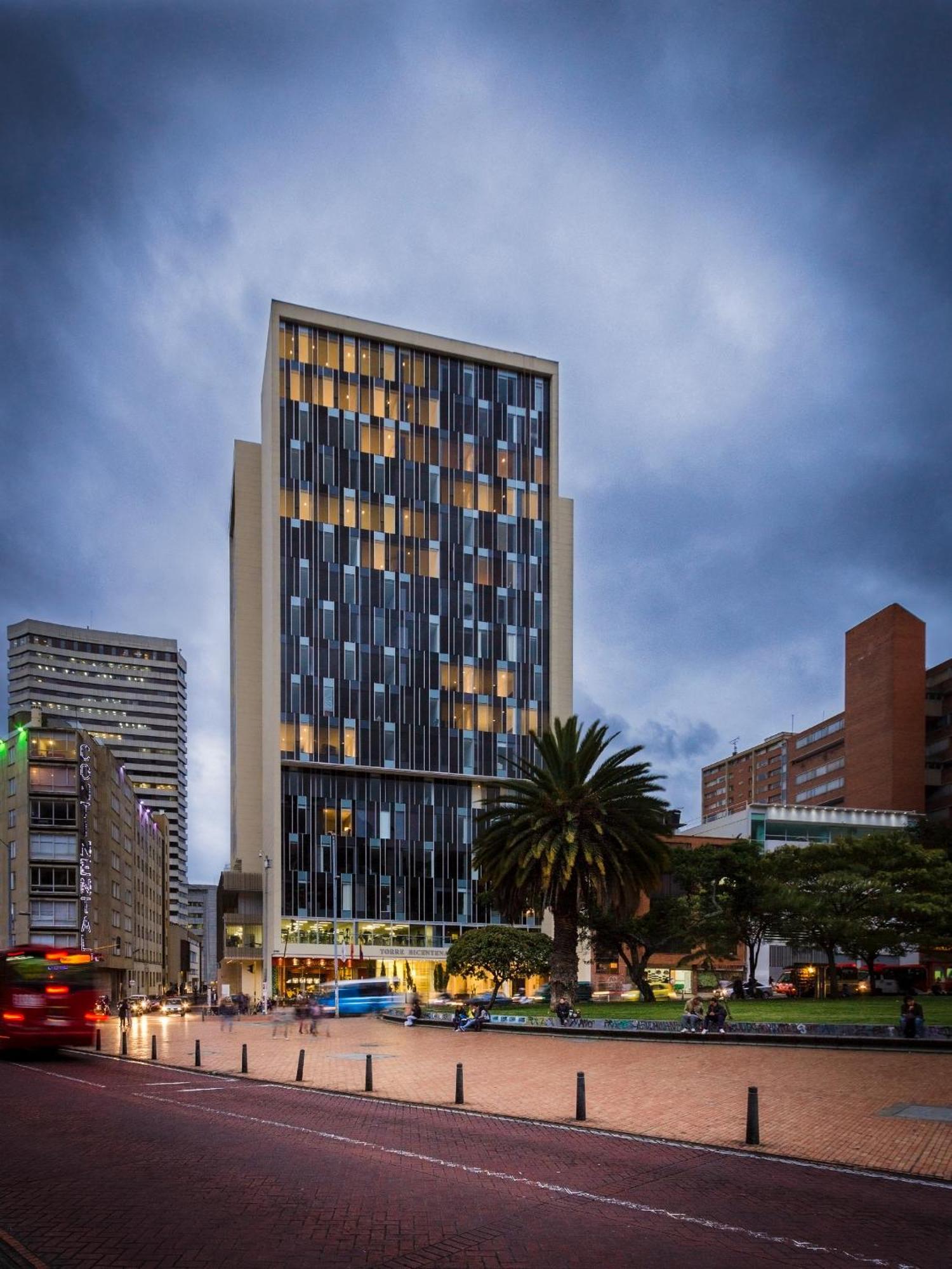 Hotel Bh Bicentenario Bogotá Exterior foto
